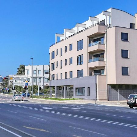 Apartments Perla With Free Parking 扎达尔 外观 照片