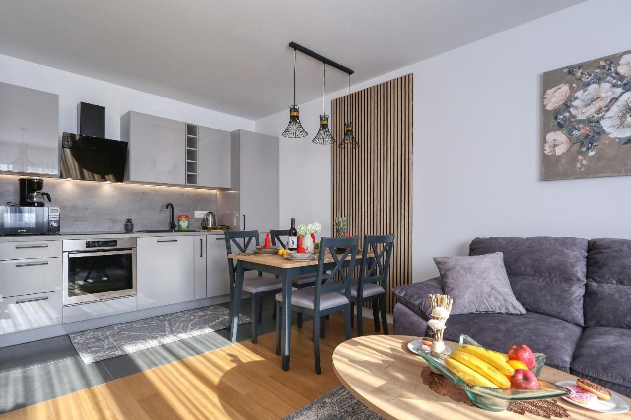 Apartments Perla With Free Parking 扎达尔 外观 照片