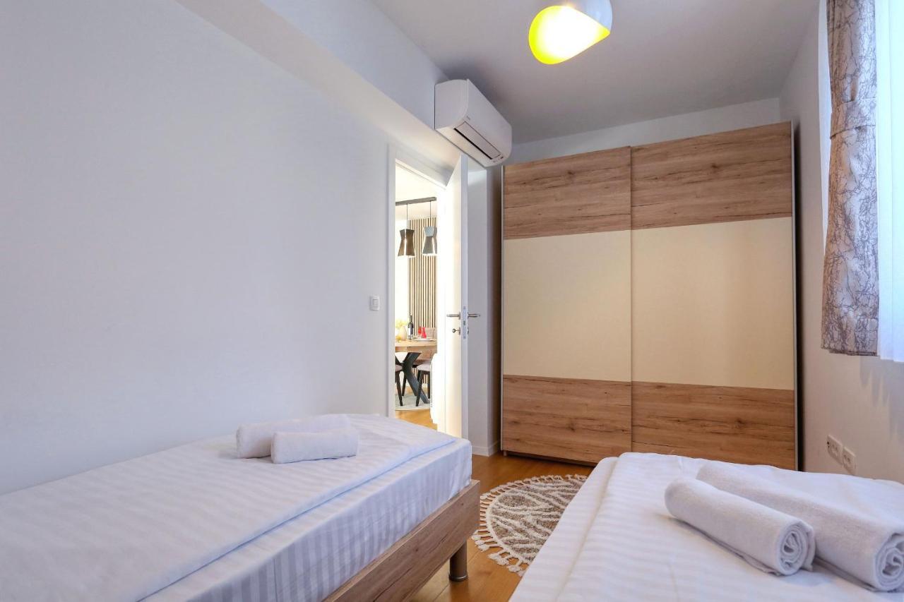 Apartments Perla With Free Parking 扎达尔 外观 照片