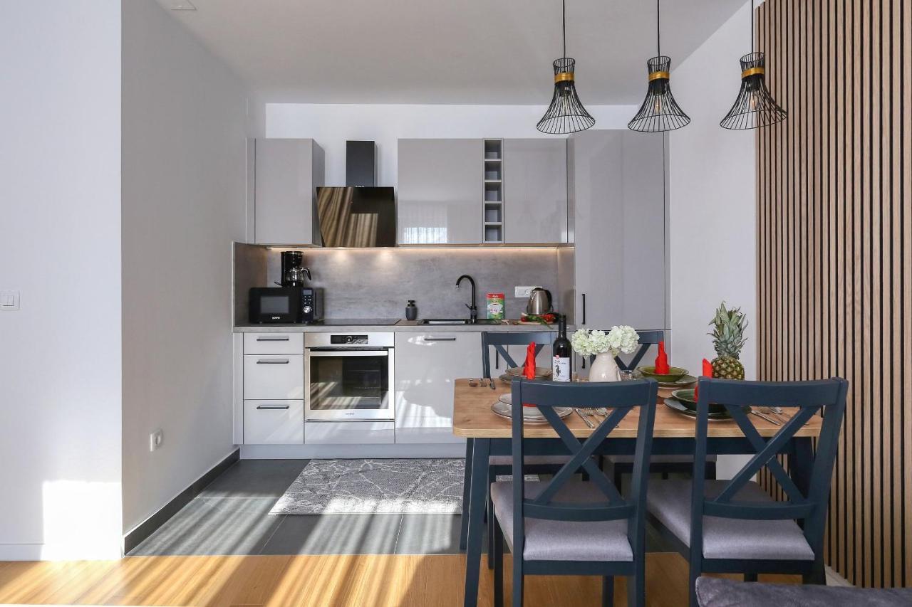Apartments Perla With Free Parking 扎达尔 外观 照片