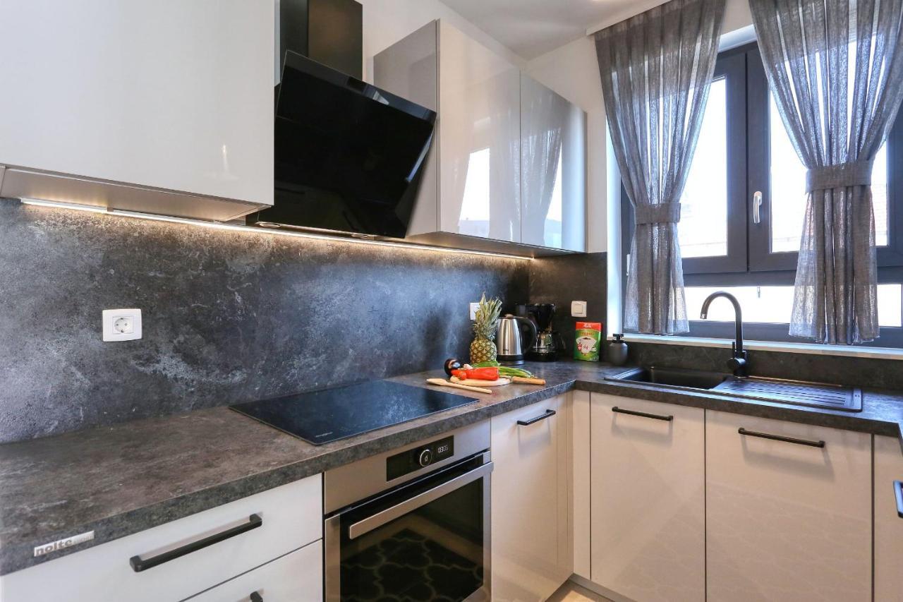 Apartments Perla With Free Parking 扎达尔 外观 照片