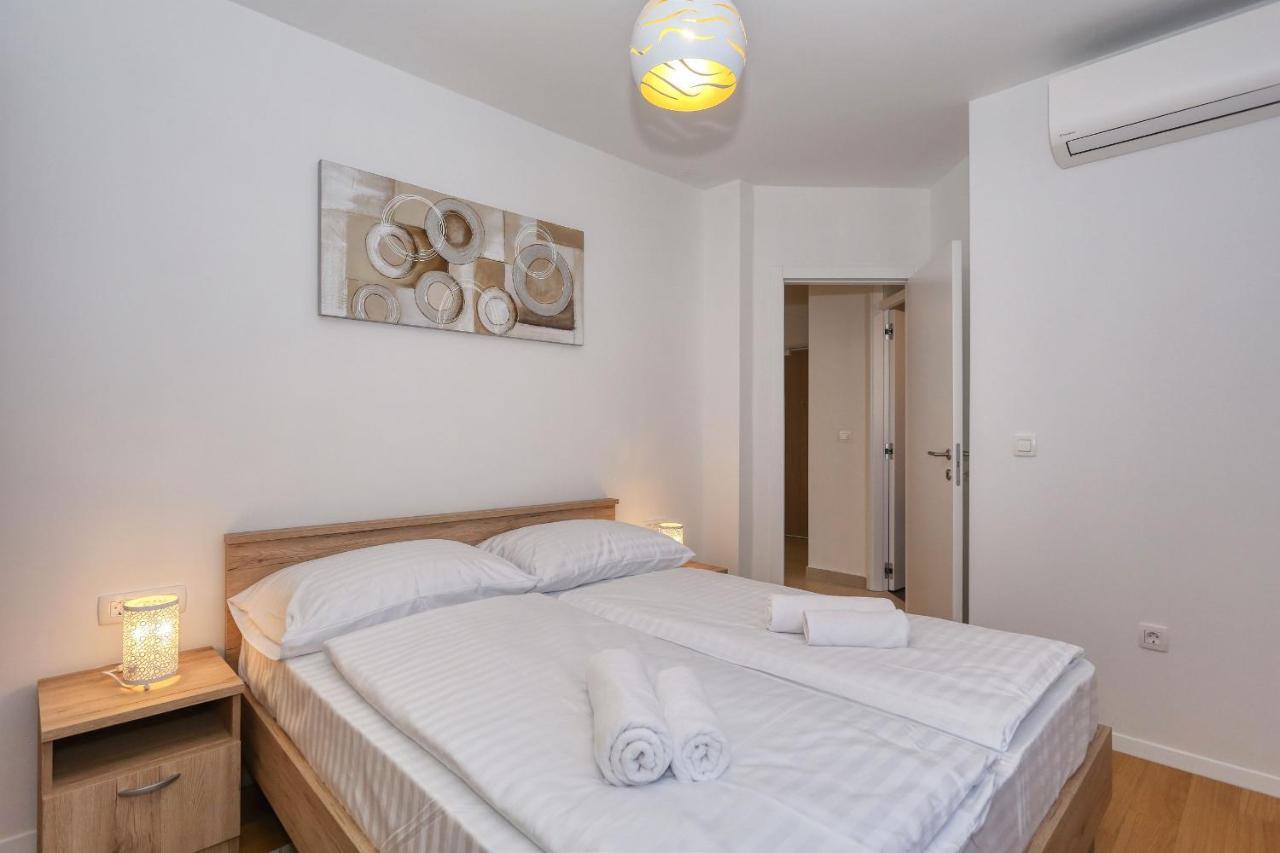 Apartments Perla With Free Parking 扎达尔 外观 照片